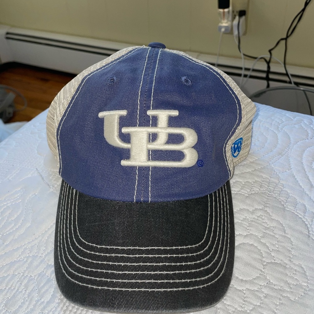 University at buffalo hat